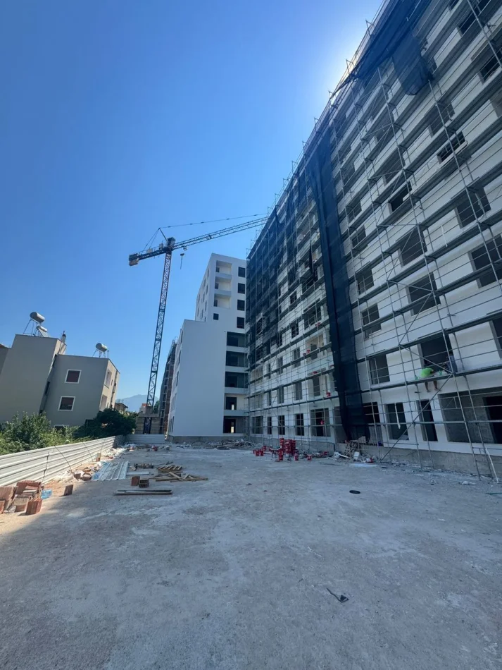 Tirano, vendesi appartamento 1+1 Piano 5, 65.000 € (Kamëz)