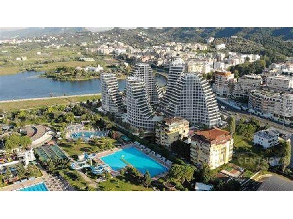 Zyre 2+1+2+verande me qira tek Lake View Residence!