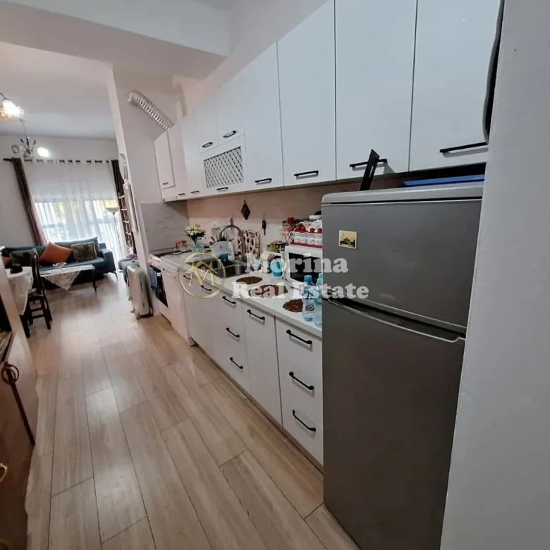Tirana, vendesi appartamento 2+1 Piano 2, 83 m² 150.000 € (Ali Demi)