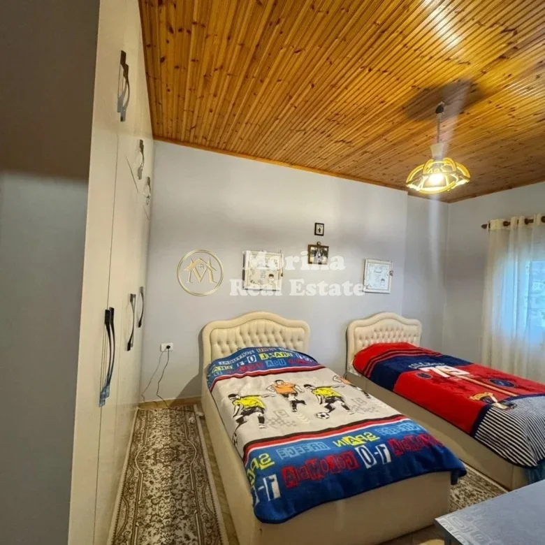 Tirana, vendesi appartamento 3+1 al 6° piano, 124 m², 170.000 € (Mercato Elettrico)