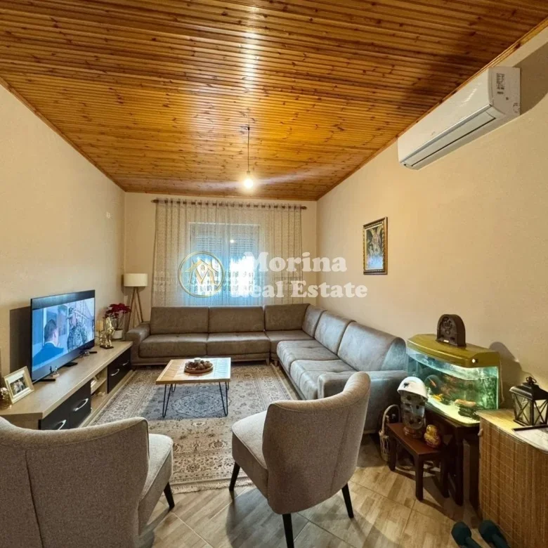 Tirana, vendesi appartamento 3+1 al 6° piano, 124 m², 170.000 € (Mercato Elettrico)