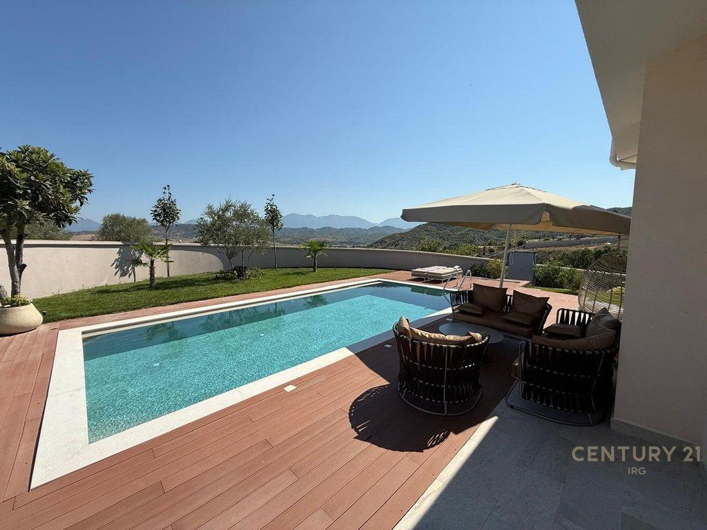 Villa for Rent in the Vaqarrit Area!