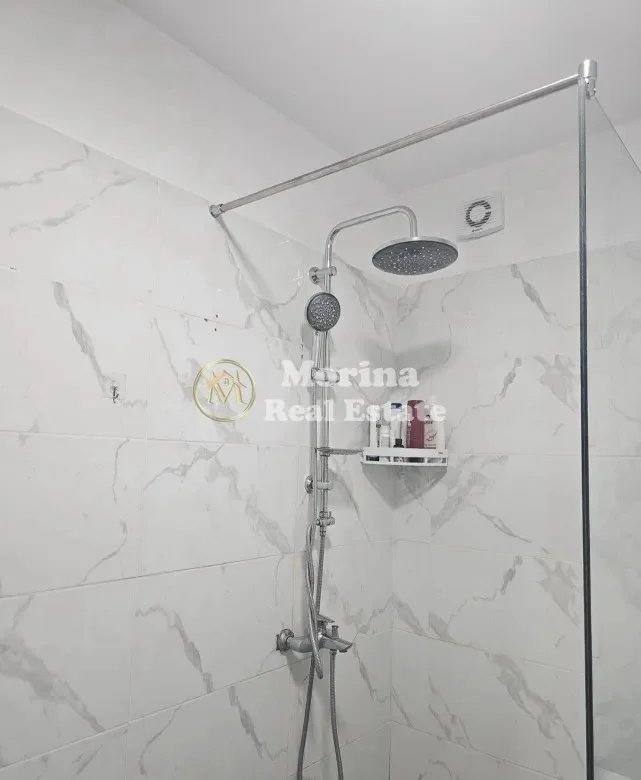 Tirane, vendesi appartamento 1+1 Piano 2, 93 m² 119.000 € (Fresku)
