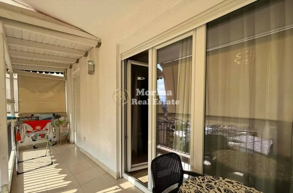 Tirano, vendesi appartamento 2+1 Piano 4, 98 m² 223.000 € (Zona Studenti)