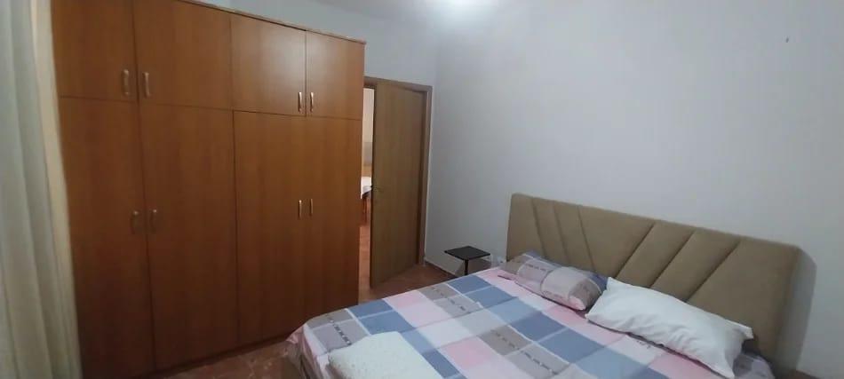 Appartamento in affitto con una camera in via Elbasanit