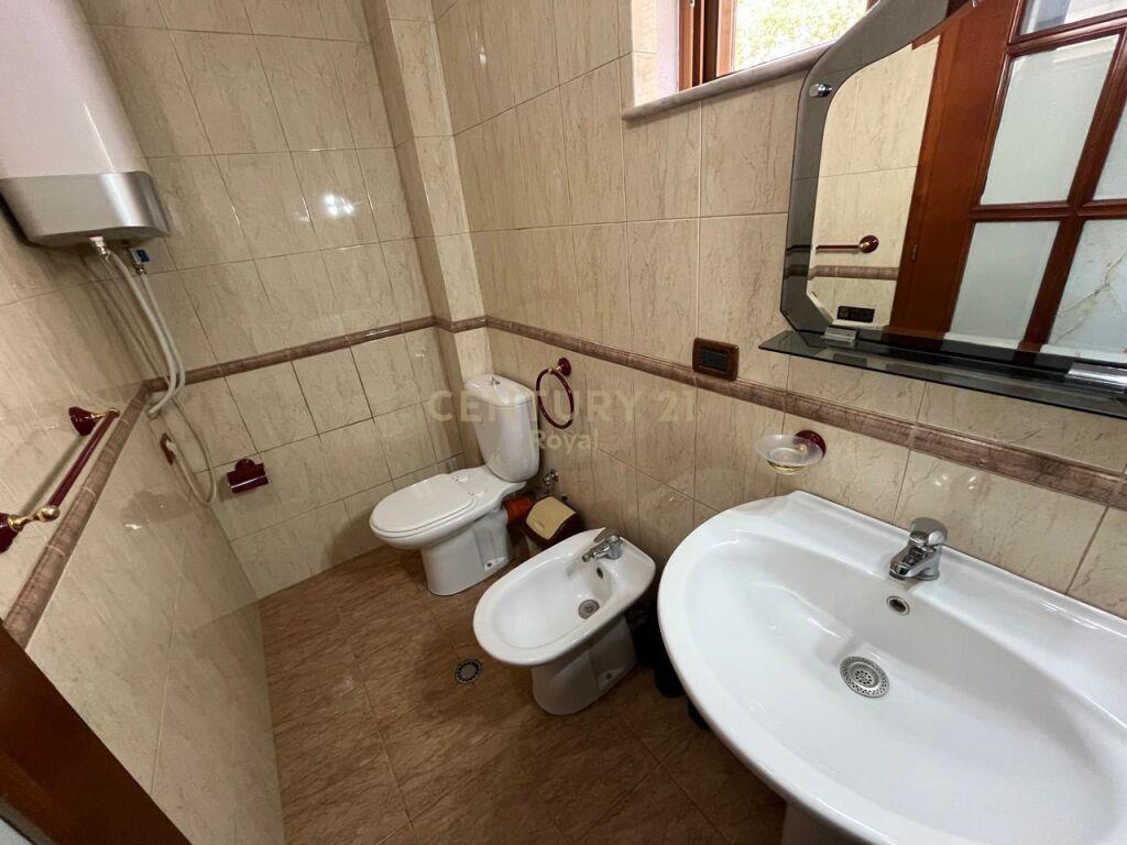 HOUSE VILLA WITH TWO FLOORS NEAR ISH-RESTAURANT DURRES