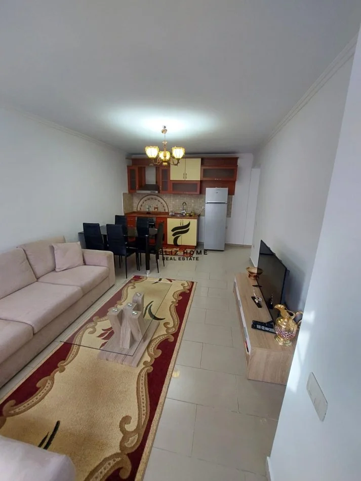 Tirane, vendesi appartamento 2+1+Balcone Piano 2, 75 m² 188.000 € (VIA KAVAJES)