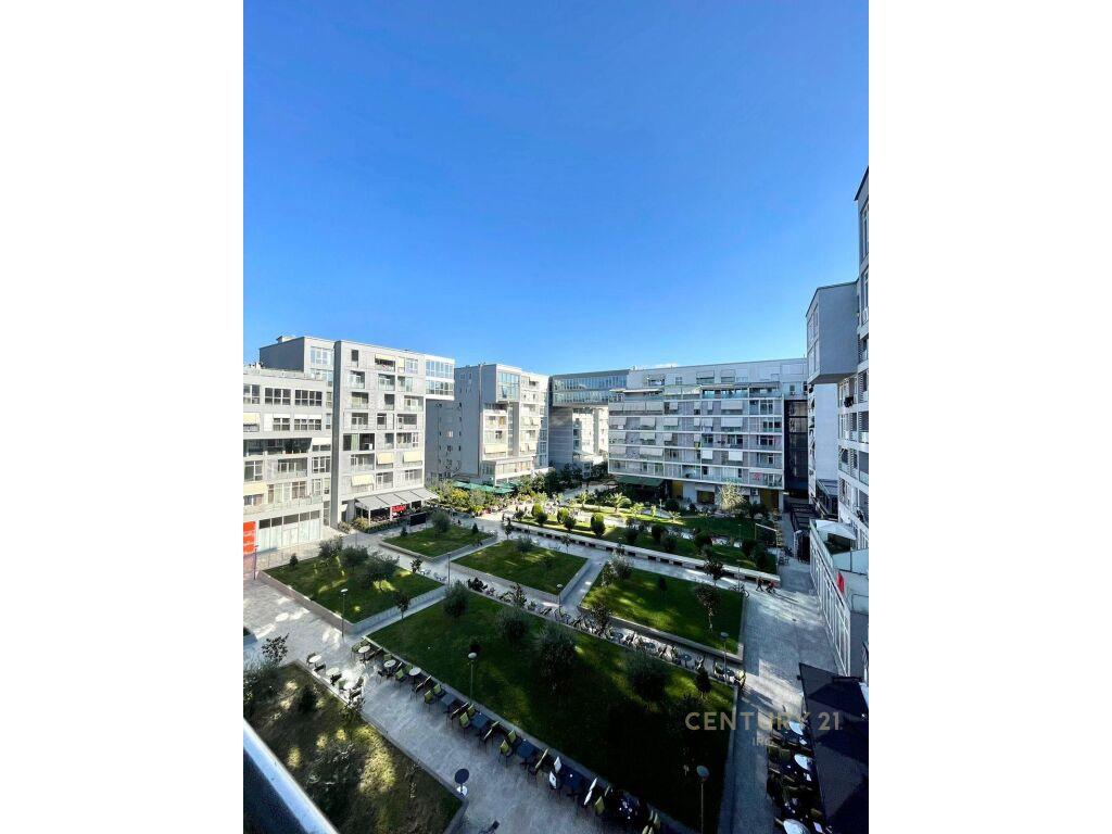 Shitet Apartament 1+1 Tek Kika 2, Komuna e Parisit