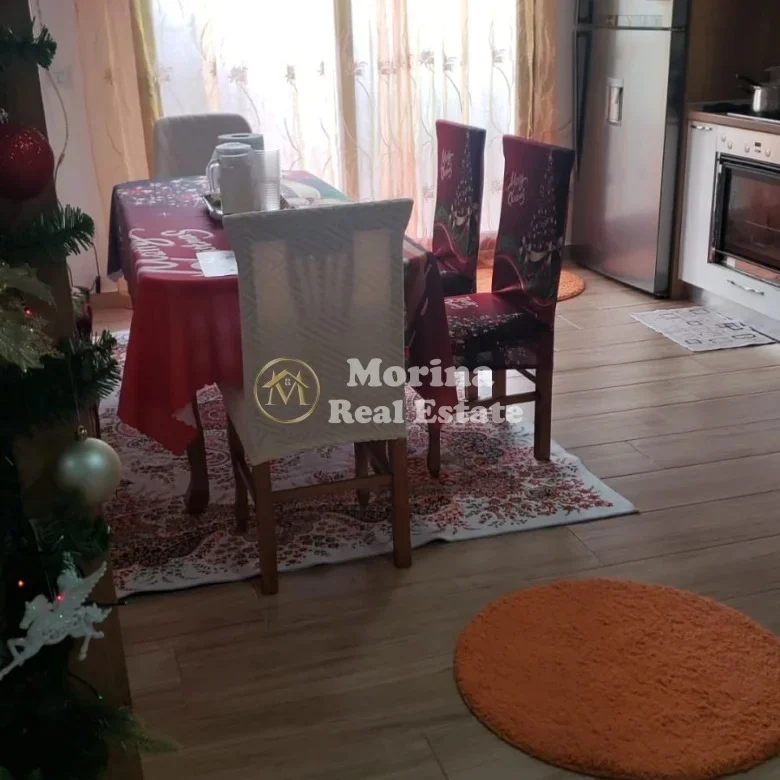 Durres, vendesi Villa 4+1 Piano 1, 800 m² 800.000 € (Durres)
