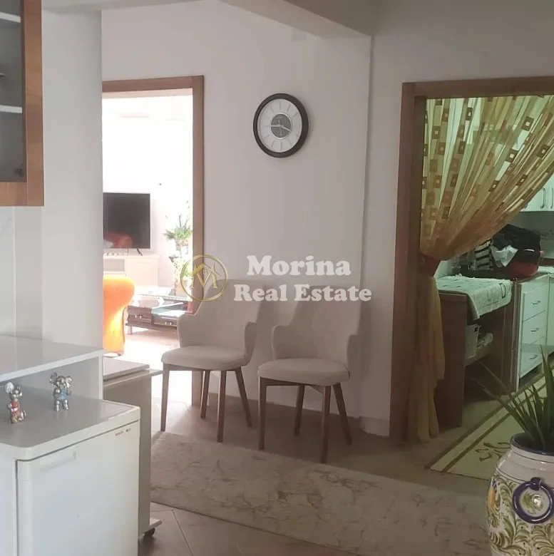 Durres, vendesi Villa 4+1 Piano 1, 800 m² 800.000 € (Durres)