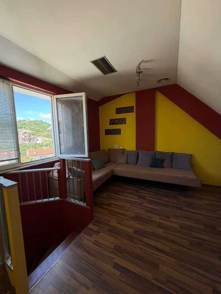 Tirane, vendesi appartamento 3+1 Piano 5, 219 m² 323.500 € (Kodra e Diellit 1)