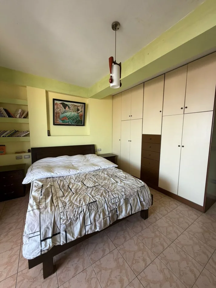Tirane, vendesi appartamento 3+1 Piano 5, 219 m² 323.500 € (Kodra e Diellit 1)