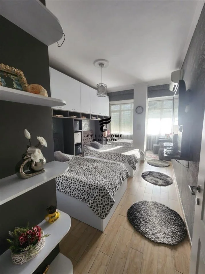 Tirane, vendesi appartamento 2+1 Piano 3, 105 m² 140.000 € (FRESKU)