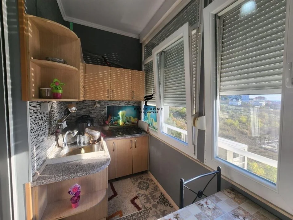 Tirane, vendesi appartamento 2+1 Piano 3, 105 m² 140.000 € (FRESKU)