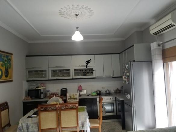 Vile in vendita 725 m² a 730.000 euro