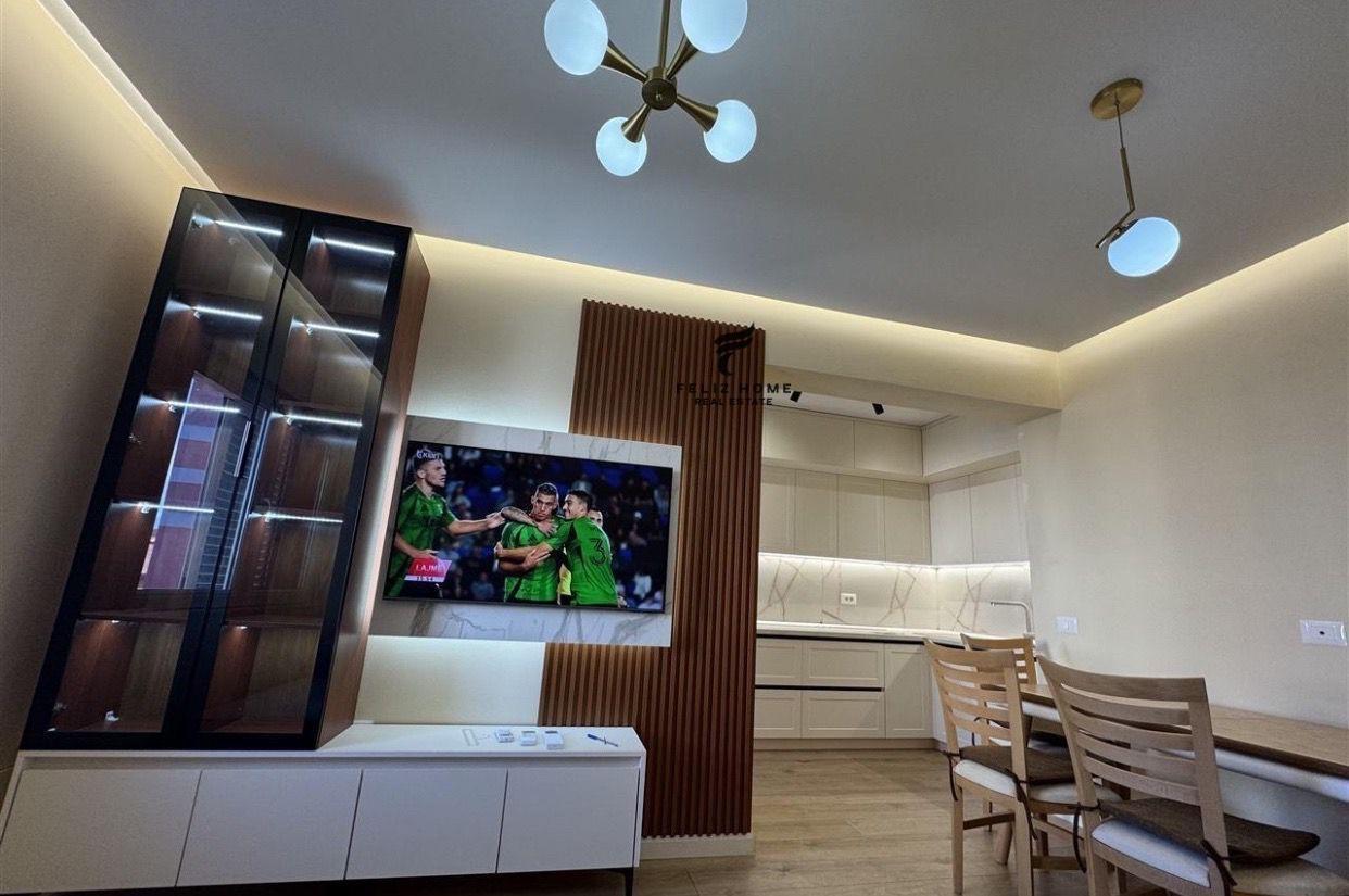 APARTAMENT ME QERA 2+1 PAZAR I RI 1200 EURO