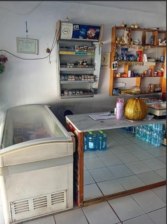 SHITEN RAFTET + 4 FRIGORIFERAT