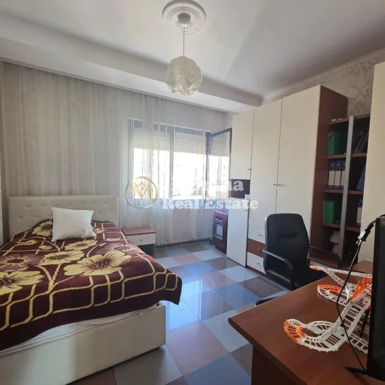 Tirane, vendesi appartamento 3+1 Piano 6, 155 m² 650.000 € (Blloku)