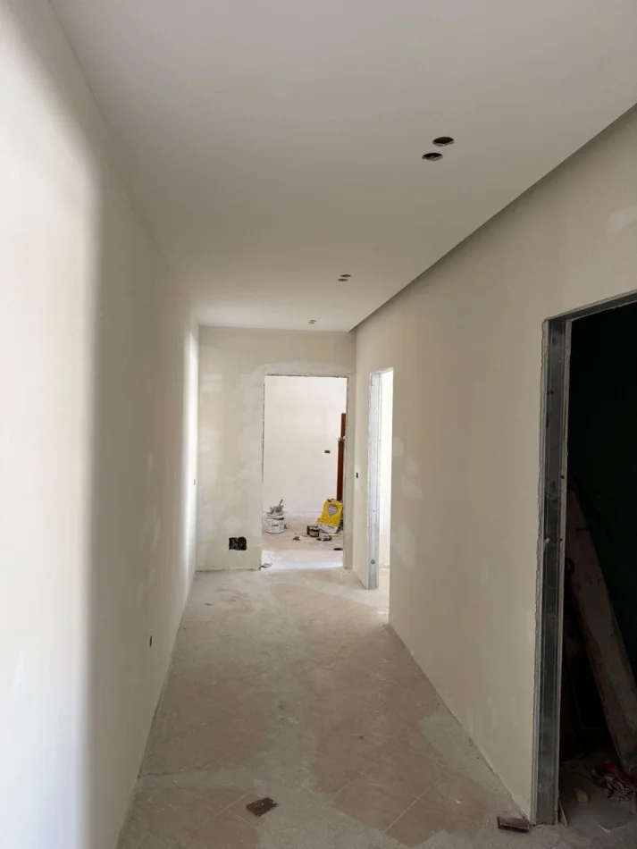 Tirana, vendesi appartamento 2+1 Piano 7, 110 m² 125.000 € (Fresku)
