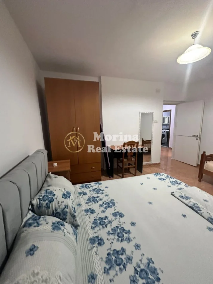 Tirane, shitet apartament 2+1 Kati 3, 85 m² 130.000 € (Shkolla e Bashkuar)