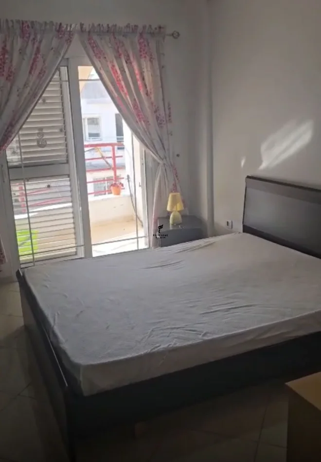 Tirane, affitto appartamento 2+1 Piano 8, 90 m² 500 € (Yzberisht)