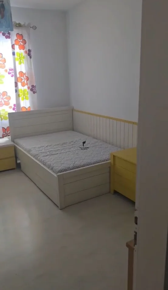 Tirane, affitto appartamento 2+1 Piano 8, 90 m² 500 € (Yzberisht)