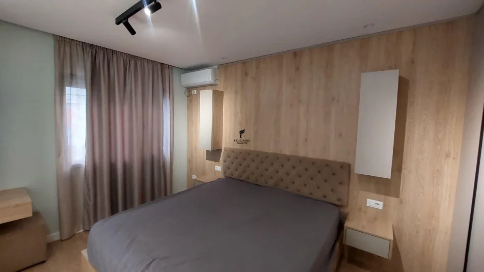 Tirana, affitto mensile appartamento 1+1 Piano 3, 70 m² 700 € (COMUNE DI PARISIT)
