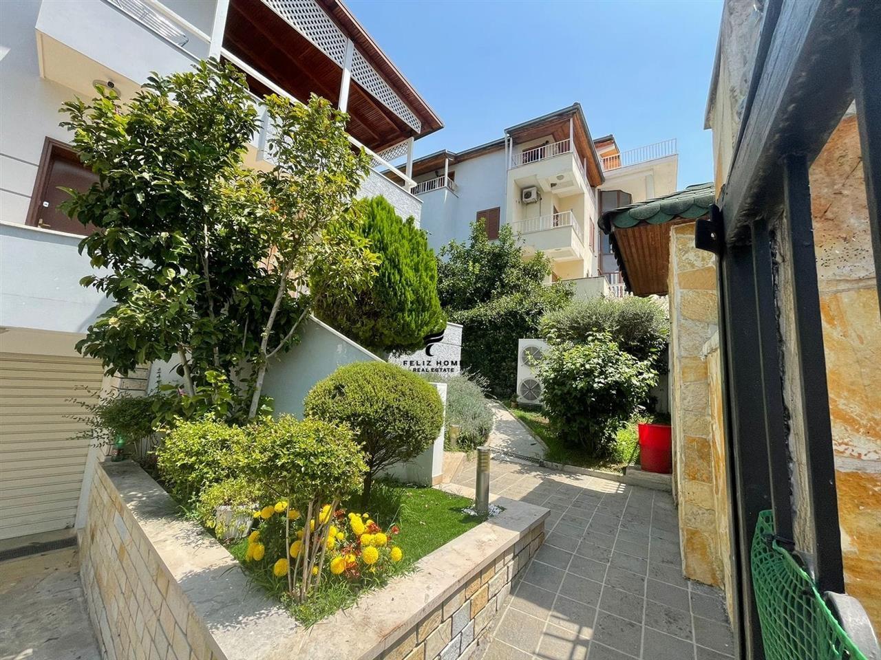 SHITET VILE PRIVATE 379 M2 RRUGA E ELBASANIT 700.000 EURO