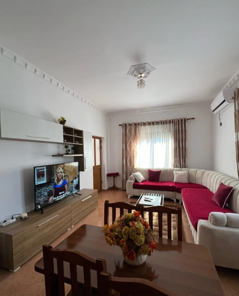 Tirane, jepet me qera apartament 2+1 Kati 2, 95 m² 500 € (Rruga Siri Kodra)