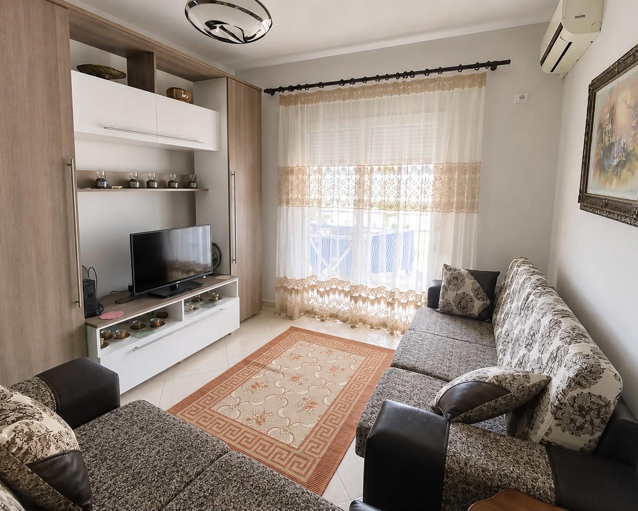 JEPE ME QERA APARTAMENT 1+1 PRANE RAJONIT TE POLICISE, DURRE