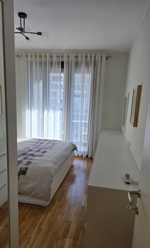 Tirane, apartment for rent 1+1, 3rd Floor, 65 m², 1,050 € (Center)