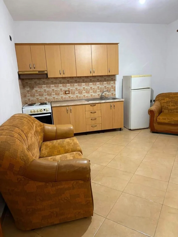 Tirana, Apartment for Rent 1+1, First Floor, 70 m², €420 (Rruga Njazi Meka)