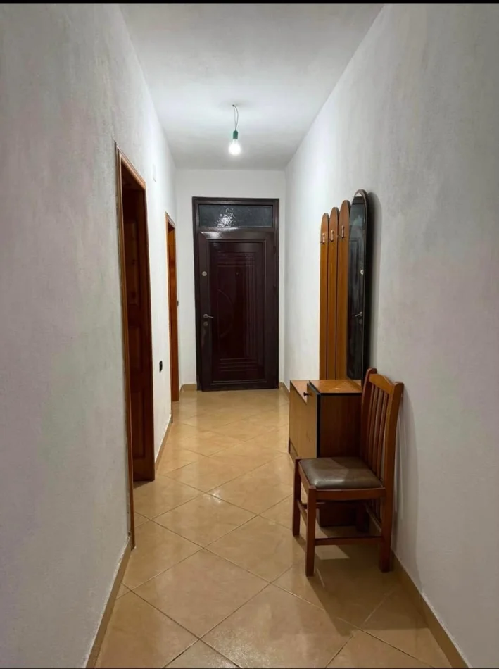 Tirana, Apartment for Rent 1+1, First Floor, 70 m², €420 (Rruga Njazi Meka)
