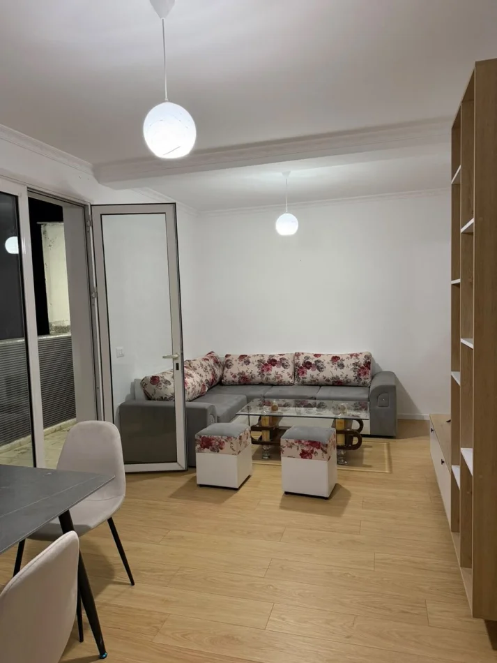Tirane, Apartment 1+1 for Rent, 4th Floor, 65 m², 500 € (Astir)