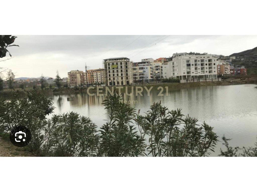 Jepet me qera apartament 2+1 në Liqenin e Thatë