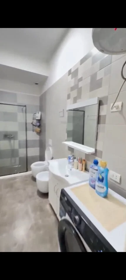 Tirane, Apartment 2+1 for Rent, First Floor, 99 m², €600 (Golden Park)