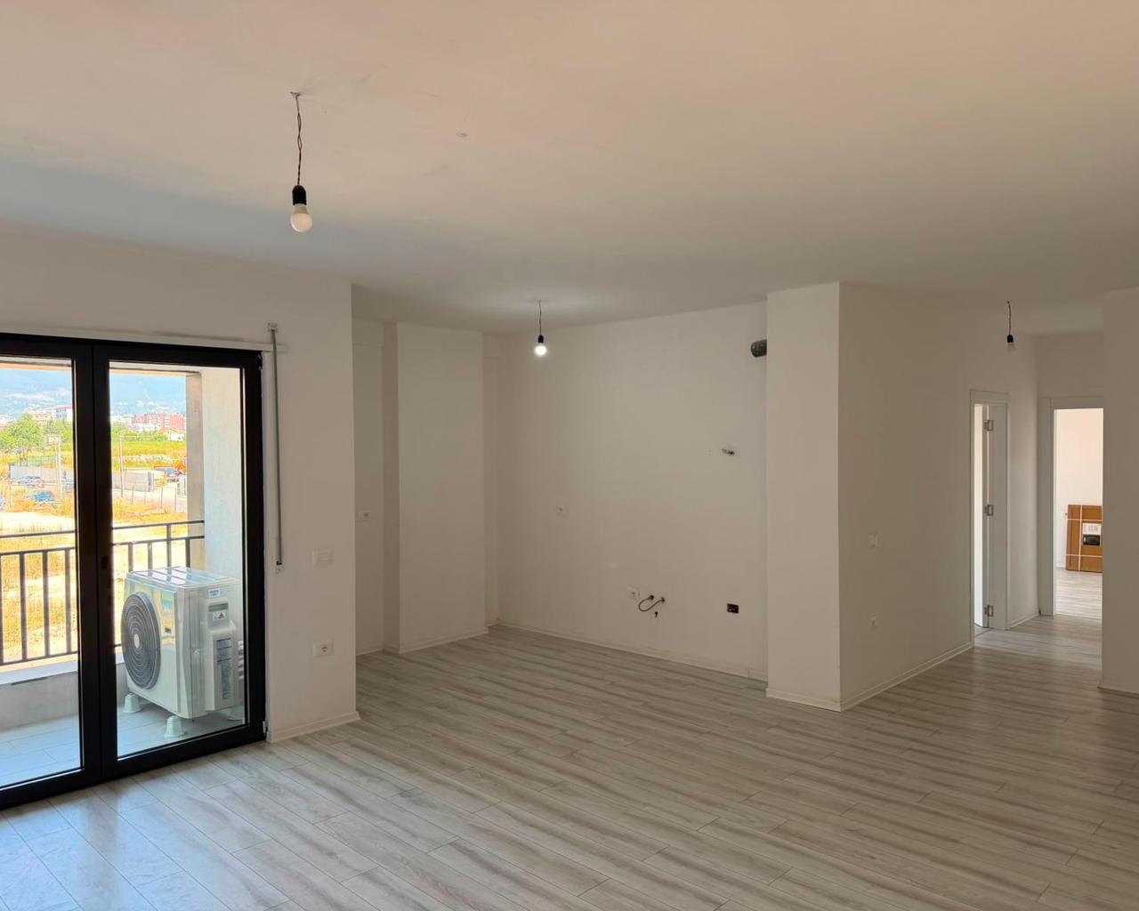 Affitto ufficio con cortile, Bulevardi I Ri