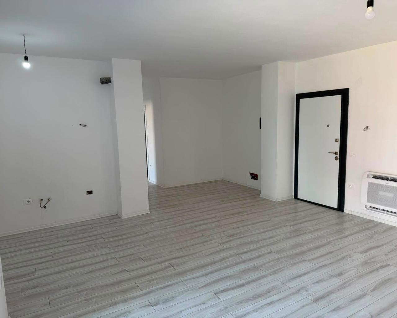 Affitto ufficio con cortile, Bulevardi I Ri