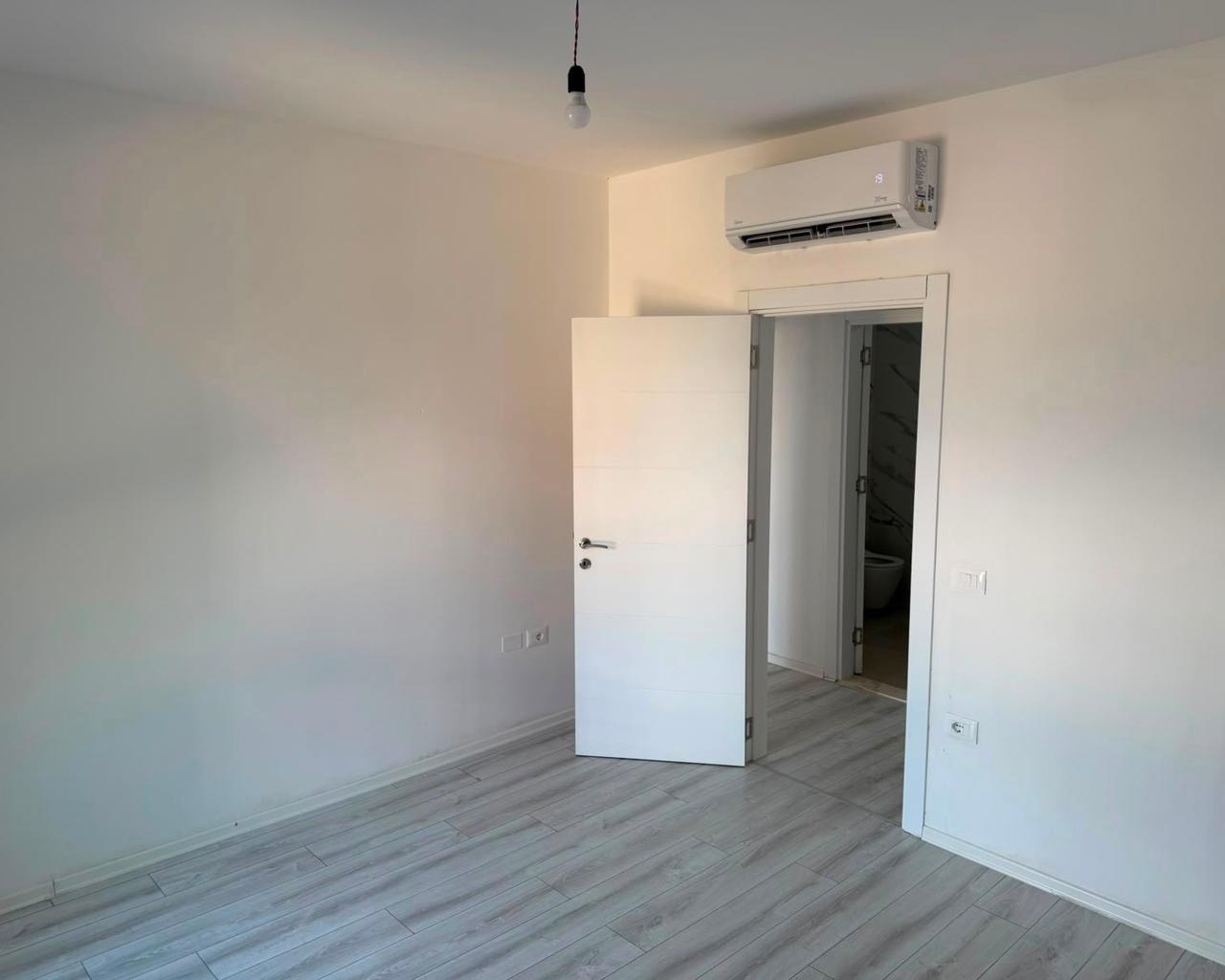 Affitto ufficio con cortile, Bulevardi I Ri
