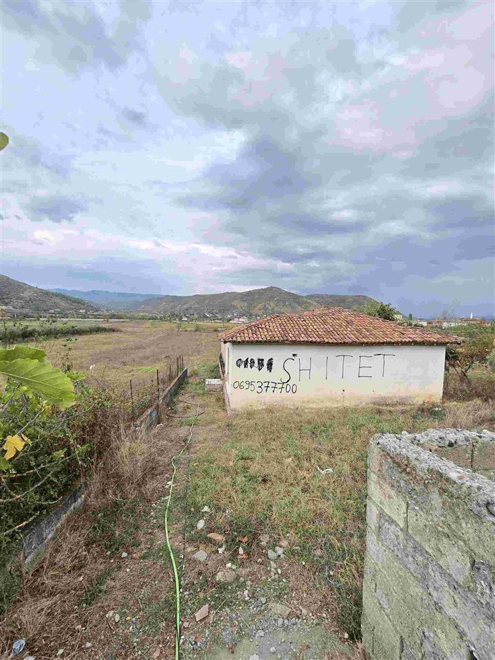 SHTEPI PRIVATE 90 M² 1800M²Toke