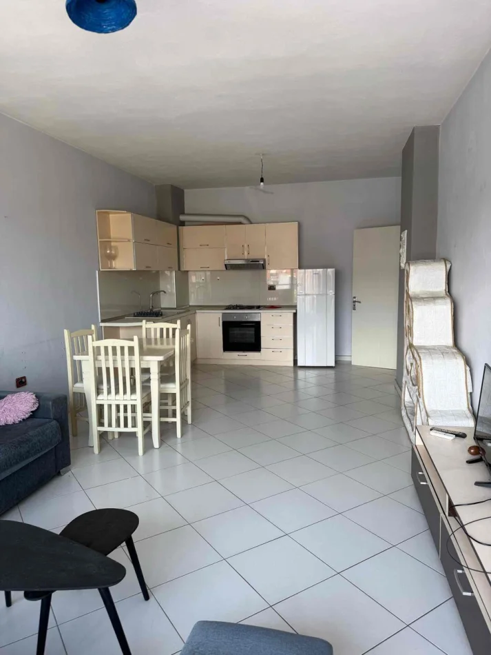 Tirane, affitto appartamento 2+1 Piano 3, 114 m² 450 € (Via Teodor Keko)