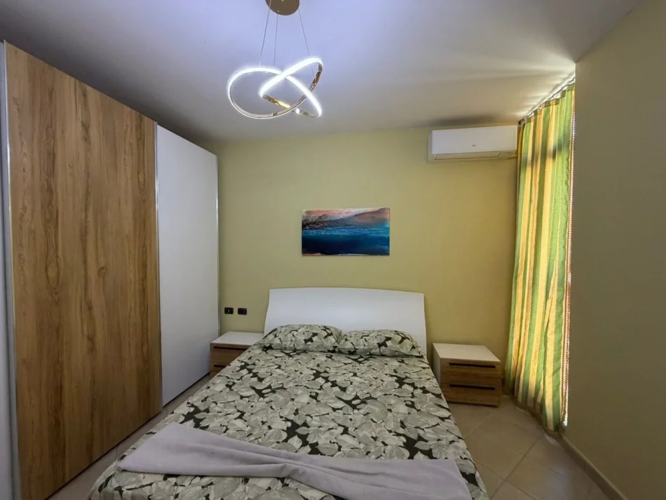 Tirana, 2+1 Apartment for Rent, 10th Floor, 103 m², €1,000 (9 Floors)