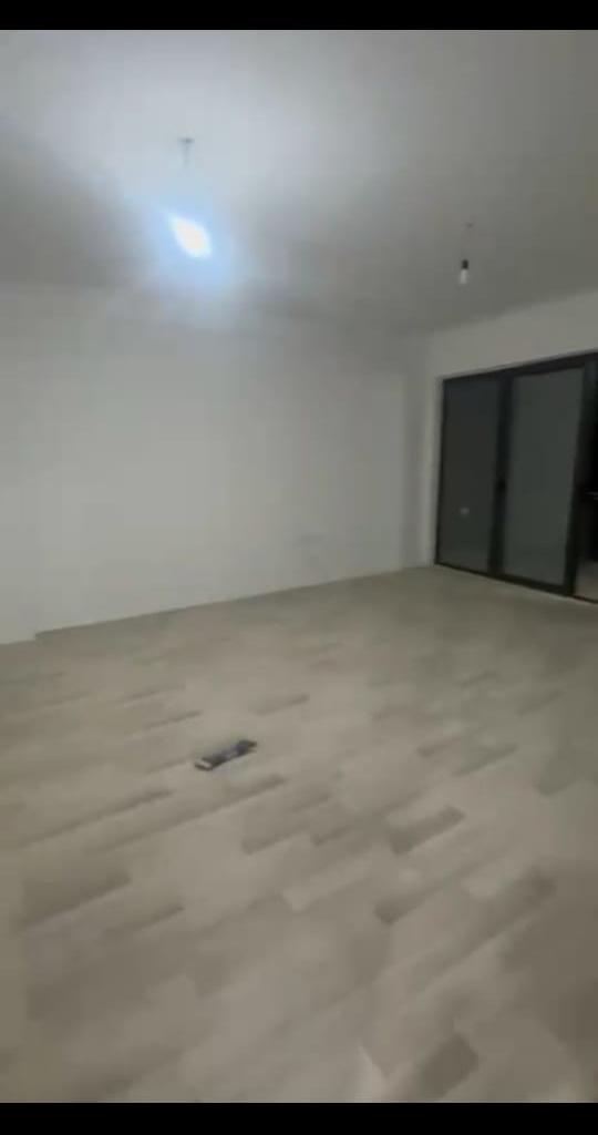 ZYRE ME QERA 100 M2 5 MAJI 45.000 LEKE