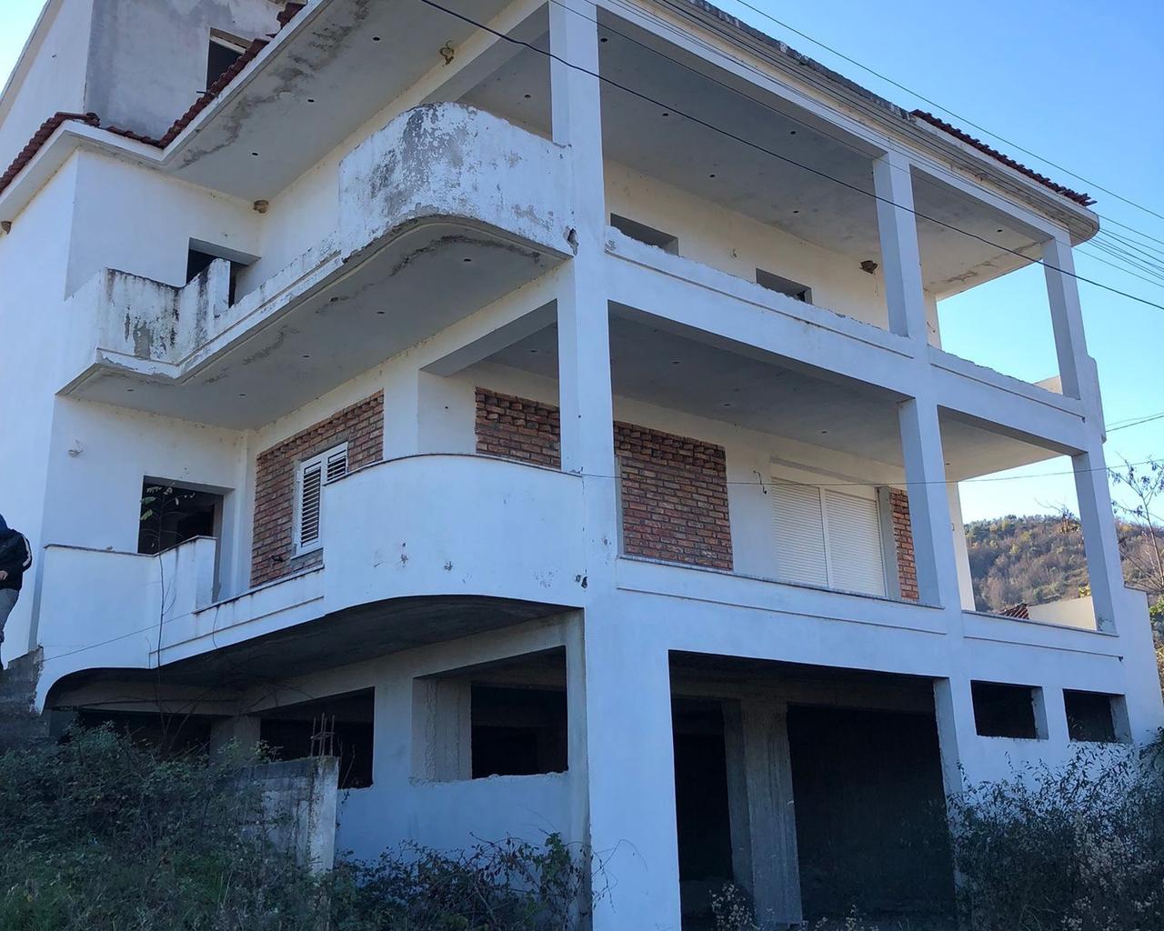 Shitet shtëpi private në Valas, Elbasan