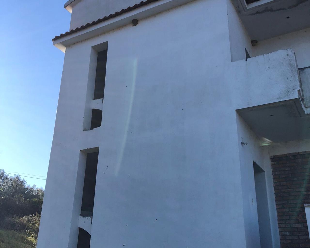 Vendesi casa a tre piani con terreno di 1 dynym – Valas, Elbasan