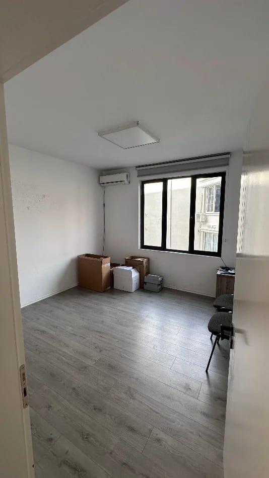 RENTAL STORE WITH 116 M2 VASIL SHANTO 1,200 EURO