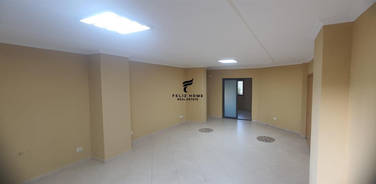 Commercial Space for Rent 160 m2 Downtown 1600 EUR