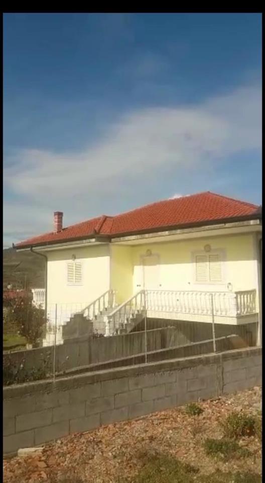 Vendita casa indipendente a Bëlesh Ville
