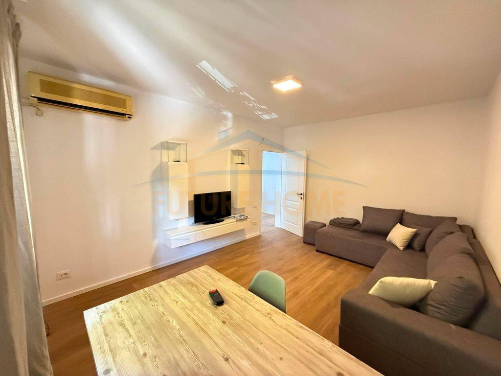 0697863654, Shitet, Apartament 1+1 + Aneks, Laprakë