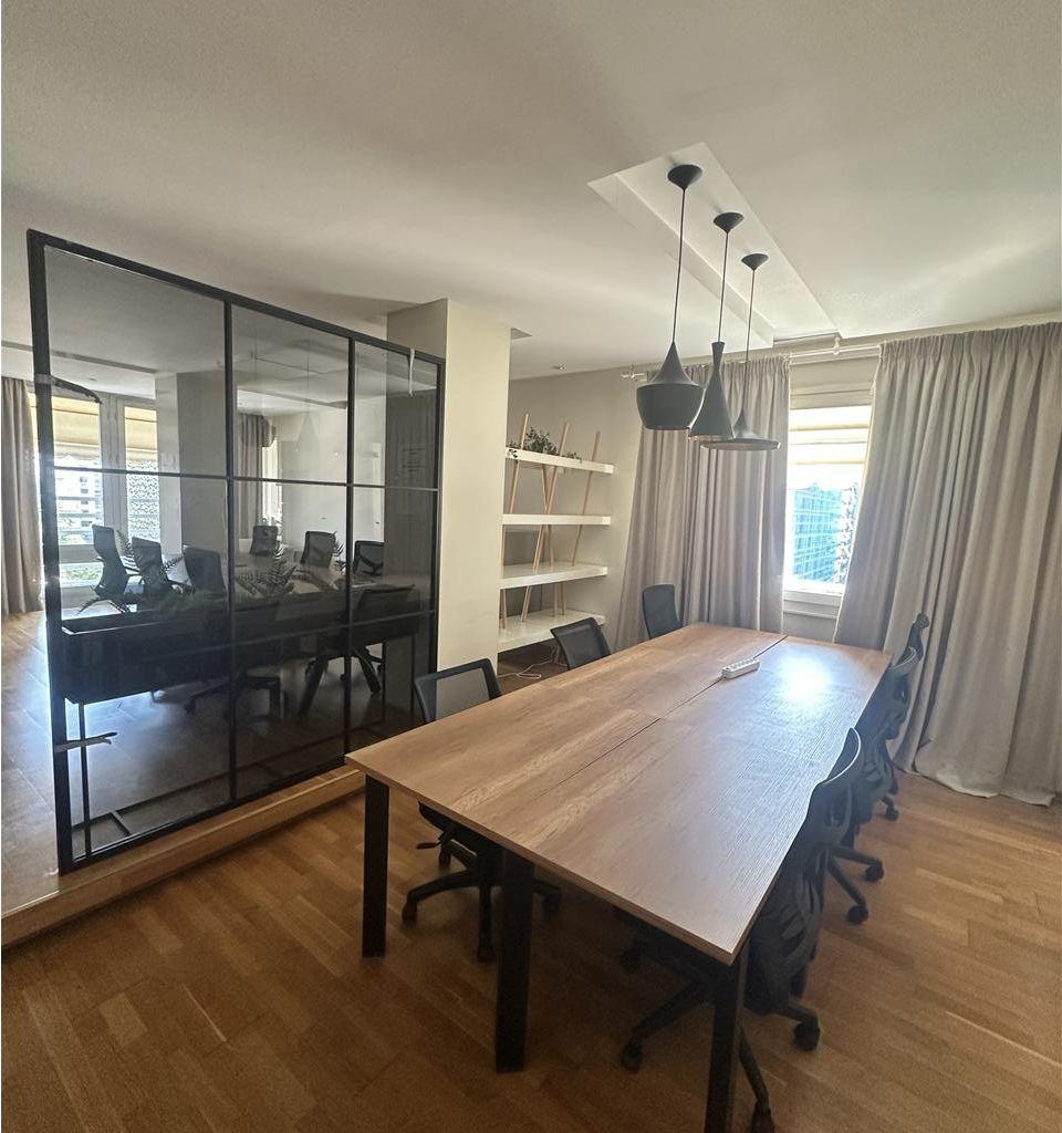 Office for Rent 140 m2 Block 3,200 Euro